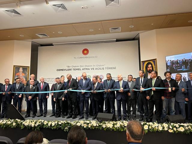 Veli Arslan — Veli Arslan, Şahkulu’ndaki cemevleri temel atma ve açılış törenine katıldı fotoğraf 1